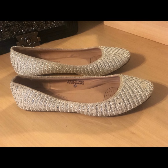 Silver flats - Picture 3 of 3